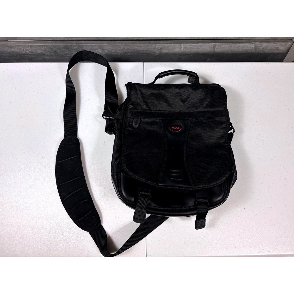 Tumi Ballistic Nylon Messenger Bag Crossbody Laptop Travel Briefcase Strap